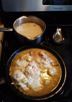 Una foto de Pollo con piña y mozzarella