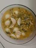 Cah toge suka-suka(bean sprout with little dinosaurus's eggs)
