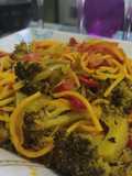 Spaghetti veganos con vegetales