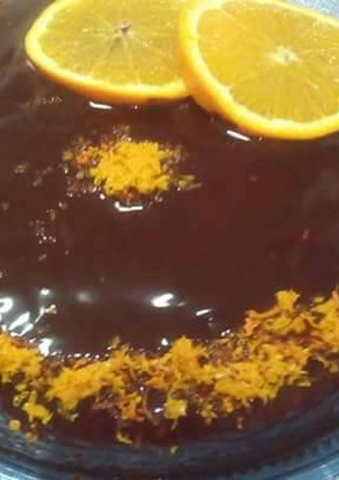 Una foto de Bizcocho de naranja en microonda con cobertura de chocolate
