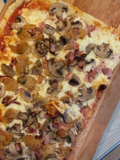 Foto de Pizza de Cogumelos e Bacon