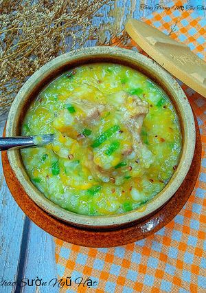 Hình của món Cháo sườn ngũ hạt.