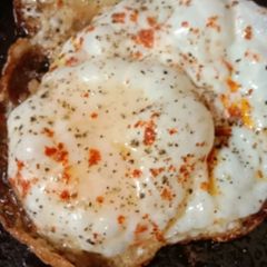 A picture of Half fry Egg.