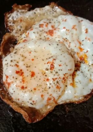 A picture of Half fry Egg.