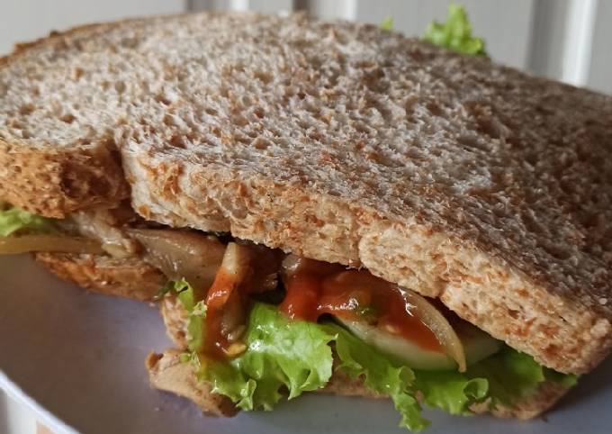 Sandwich Tumis Ayam Jamur