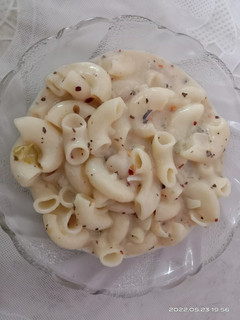 વ્હાઈટ સોસ પાસ્તા (White Sauce Pasta Recipe In Gujarati) રેસીપી મુખ્ય ફોટો