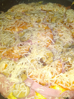 Una foto de Tortilla estilo pizza 🍕