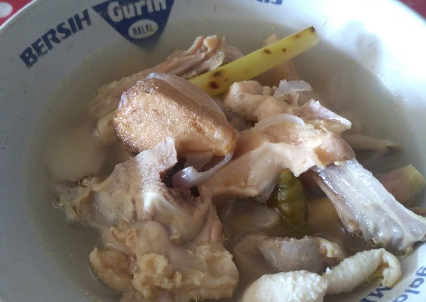 Sop ayam kampung khas Aceh tenggara
