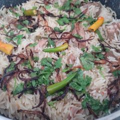 A picture of Mutton yakhni pulao.