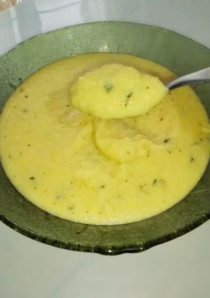 Una foto de Polenta cremosa con leche