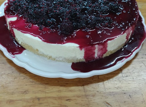 Una foto de Cheesecake de frutos rojos sin horno
