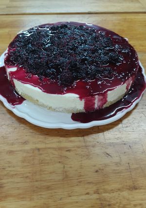 Una foto de Cheesecake de frutos rojos sin horno