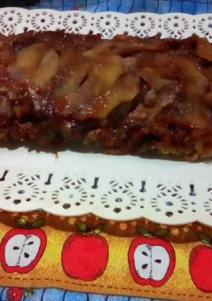 Una foto de Postre-budín con manzana 🍎+🍞