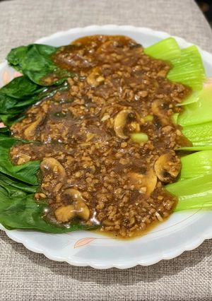 Foto resep Tumis Pokcoy Siram Daging Cincang dan Jamur Champignon