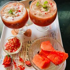 A picture of Melon and pomegranate Mojito.