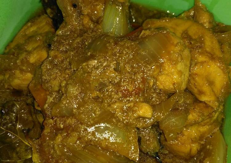 Ayam potong kecap bawang bombay