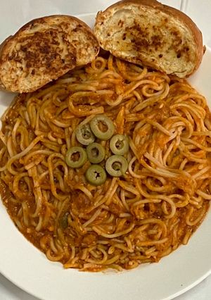 A picture of Spaghetti Al Arrabbiata Pasta (Red Sauce).