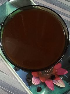 चिंच गुळाची चटणी (chincha gulachi chutney recipe in marathi) रेसिपी चे मुख्य फोटो 