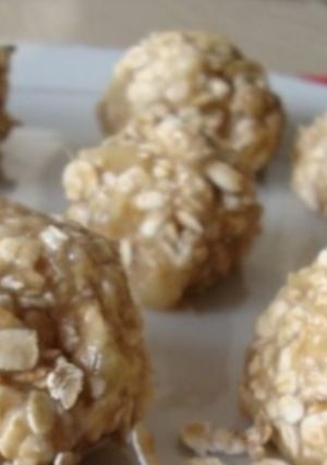Una foto de Bombones de avena y plátano