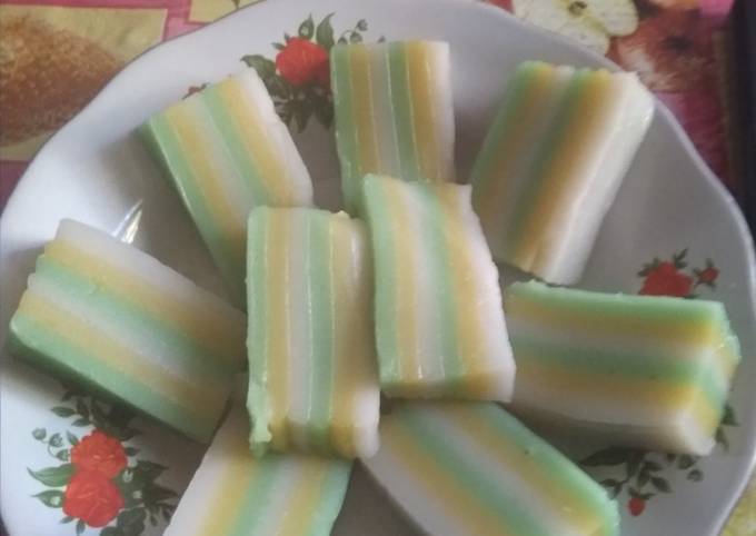 Kue lapis tepung beras