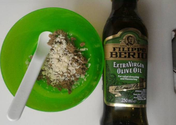 Mpasi menu tunggal 6bulan pure ati ayam + evoo +keju
