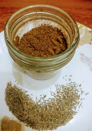 A picture of Roasted Cumin Powder (Bhuna Zeera Powder).