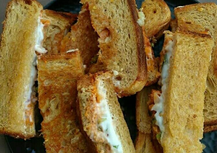 Mayonnaise veggies slices