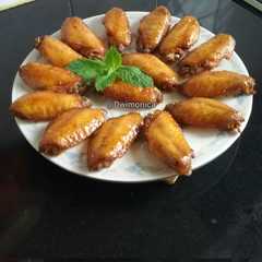 A picture of Roasted chicken wings |sayap ayam panggang madu.