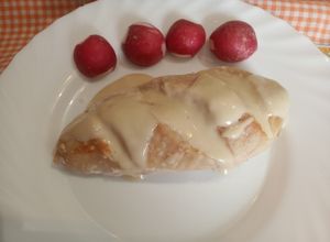Una foto de Pechuga de pollo en Airfryer con salsa de queso de Cabrales