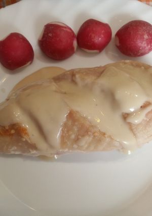 Una foto de Pechuga de pollo en Airfryer con salsa de queso de Cabrales
