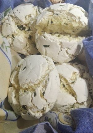 Foto principal de Panes jalapeños de albahaca sin gluten