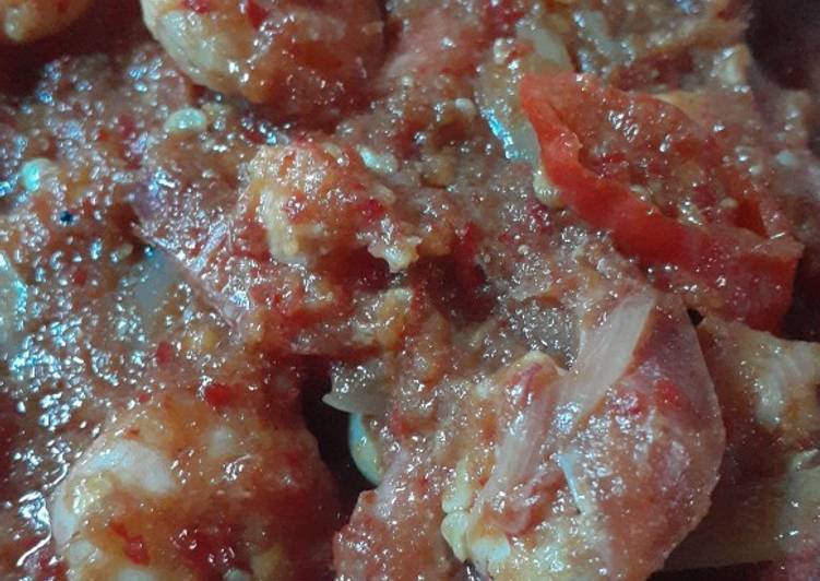 Langkah Mudah untuk Menyiapkan Udang Saus Padang, Lezat