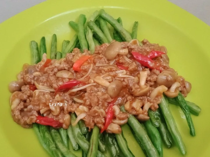 Langkah Mudah untuk Membikin Resep  Tumis Buncis Daging Cincang dengan Jamur yang Sempurna, Enak