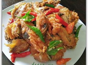 Foto resep Pindang TONGKOL Goreng Telur TUMIS Cabe