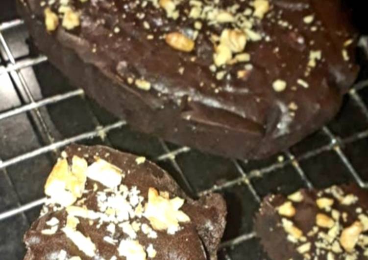 Eggless brownie