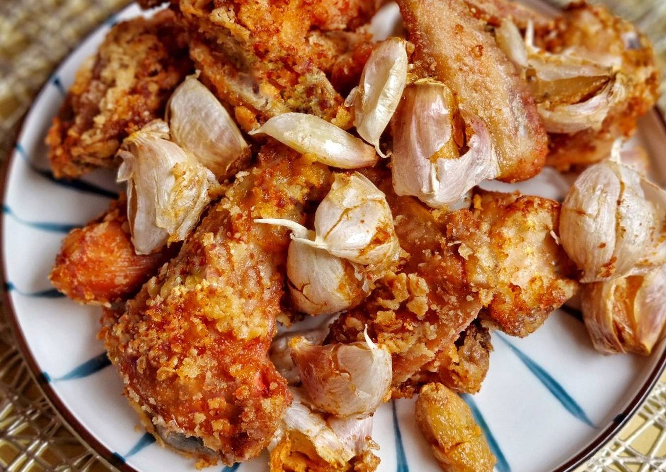 Ayam goreng bawang putih