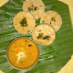 A picture of Otas idli.