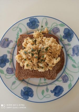 Φωτογραφία της συνταγής Αυγά scrambled με μπαχαρικά