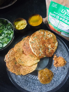முழுபுரத இரும்புசத்து அடை தோசை(protein rich adai dosa recipe in tamil) செய்முறை முக்கிய புகைப்படம்