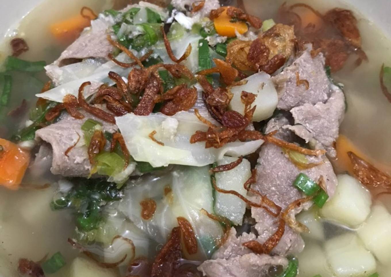 Sup sayur dengan sayuran