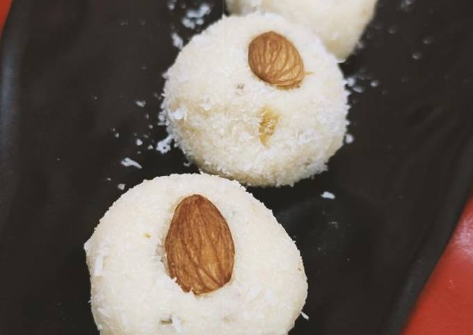 Coconut laddoo 🥥 Recipe by Anjali Pakhre - Cookpad