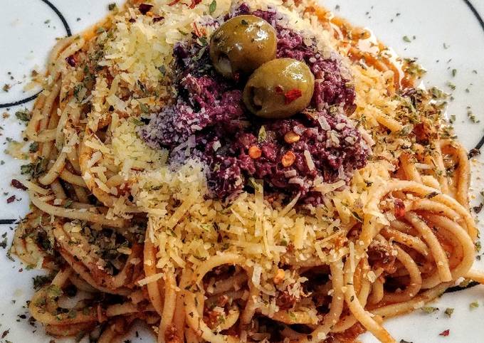 ESPAGUETTIS al Atún? con Salsa Roja y Tapenade...! Receta de ?Zandry  ABRADELO?- Cookpad