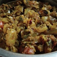 A picture of Bitter gourd peel veg.