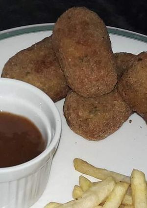 A picture of Mayo chicken croquettes.