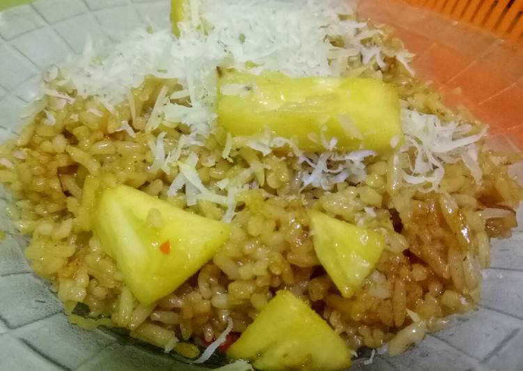 Nasi Goreng Nanas