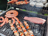 Barbacoa. Brochetas de cerdo marinado
