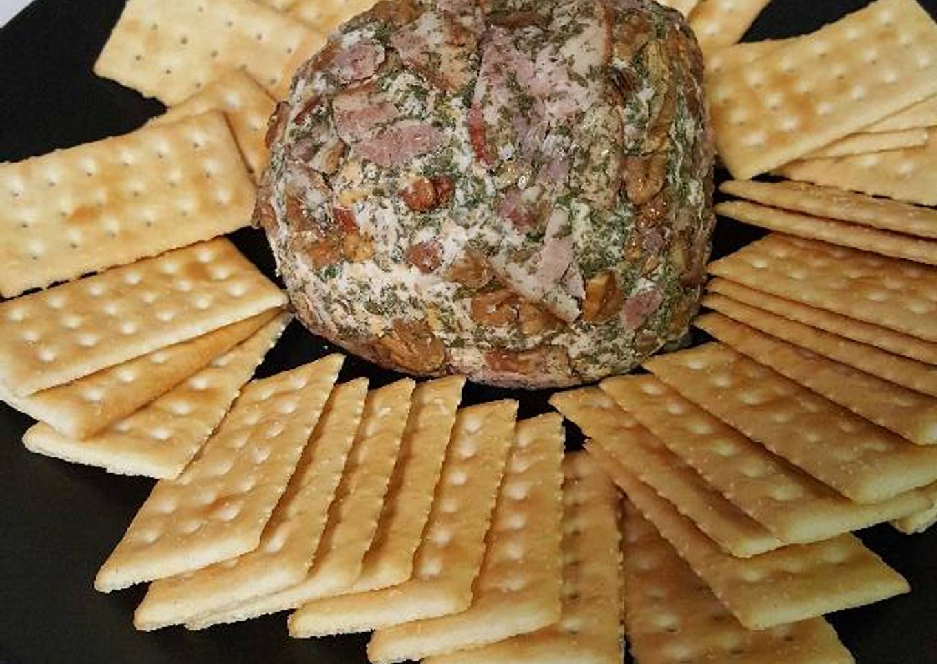 Tangy Bacon Cheeseball