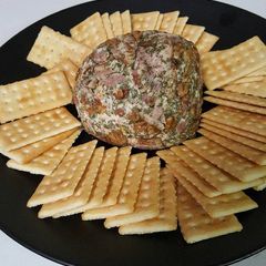 A picture of Tangy Bacon Cheeseball.
