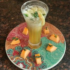 A picture of Muskmelon mojito.