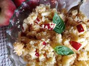 Una foto di couscous frutta